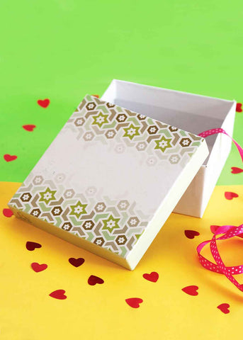 Green and White Design Box for Packing