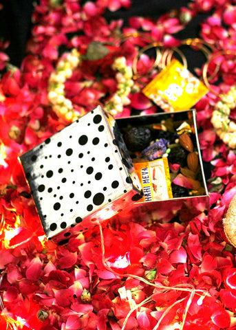 Plain Block Dotted Shine Design Box for Packing - Shiny Gift Box - Silver Gift Box