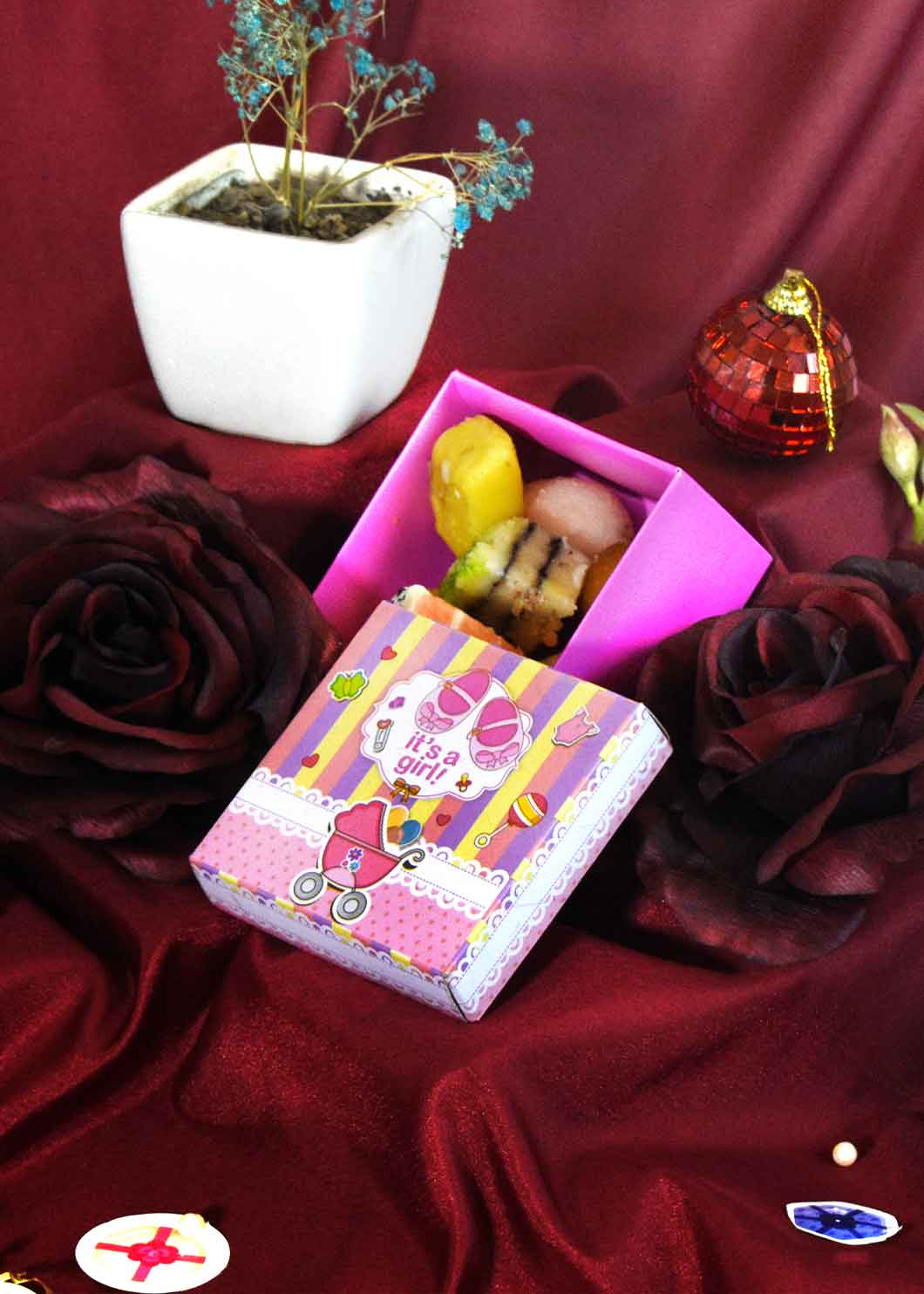 It's a Girl - Baby Announcements Sweet Packaging Boxes - Baby Announcement Gift Boxes