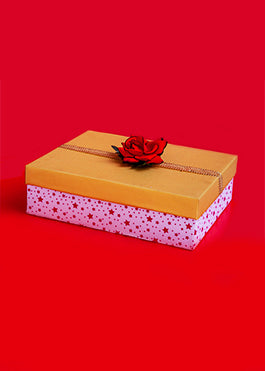 Gold and White Star Design Box For Packing Flower with Ribbon Boxes With Bags